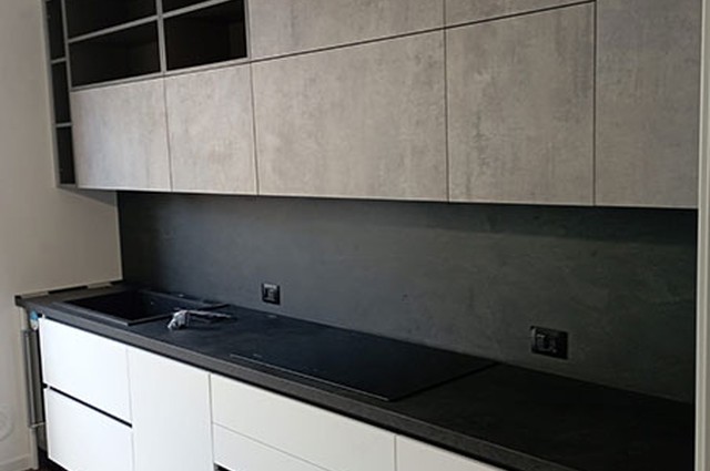 Progettazione cucina lineare e posa